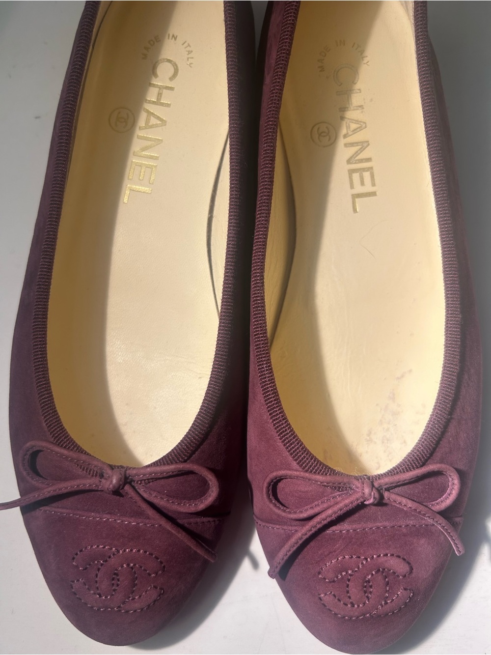 CHANEL Plum Suede Bow Ballet Flats - Picture 5 of 6